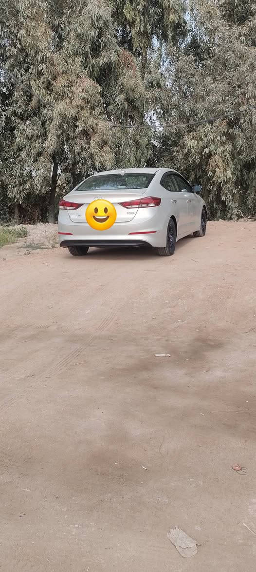 النترا 2017 وارد أمريكي نص فول السياره جاهزه وخير من الله 
الحادث بنيد وجاملغ بدون شواصي وايرباك الرقم اربيل السنويه نافذه من 2023
السعر 115
***********
