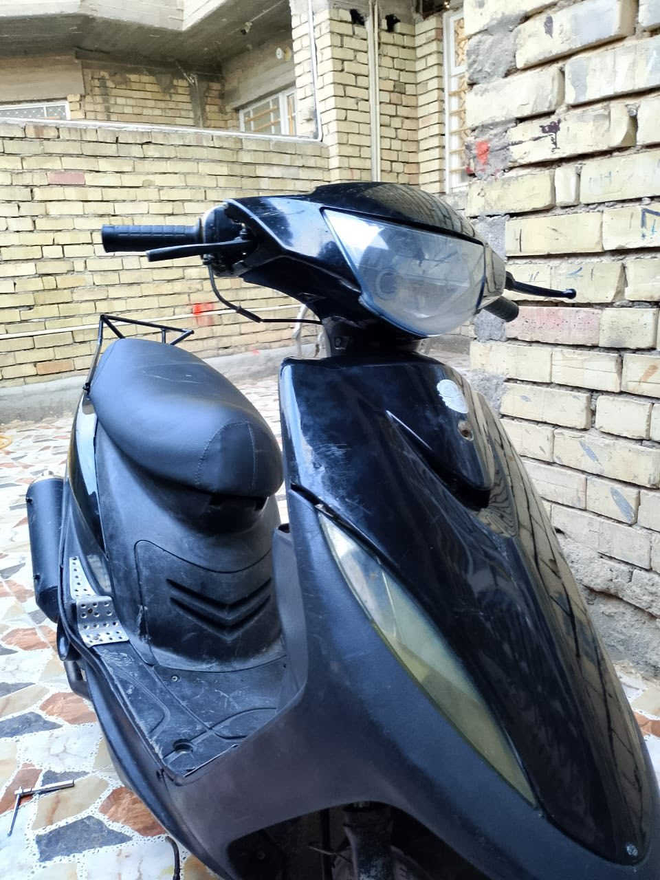 دراجة ماكس عدلة نظيفة كلش وكاملة من كلشي مابيها نقص بلادية مكينة خير من الله شلعة قوية السعر 550 وبيها مجال قليل للاستفسار *********** متواجد واتساب
