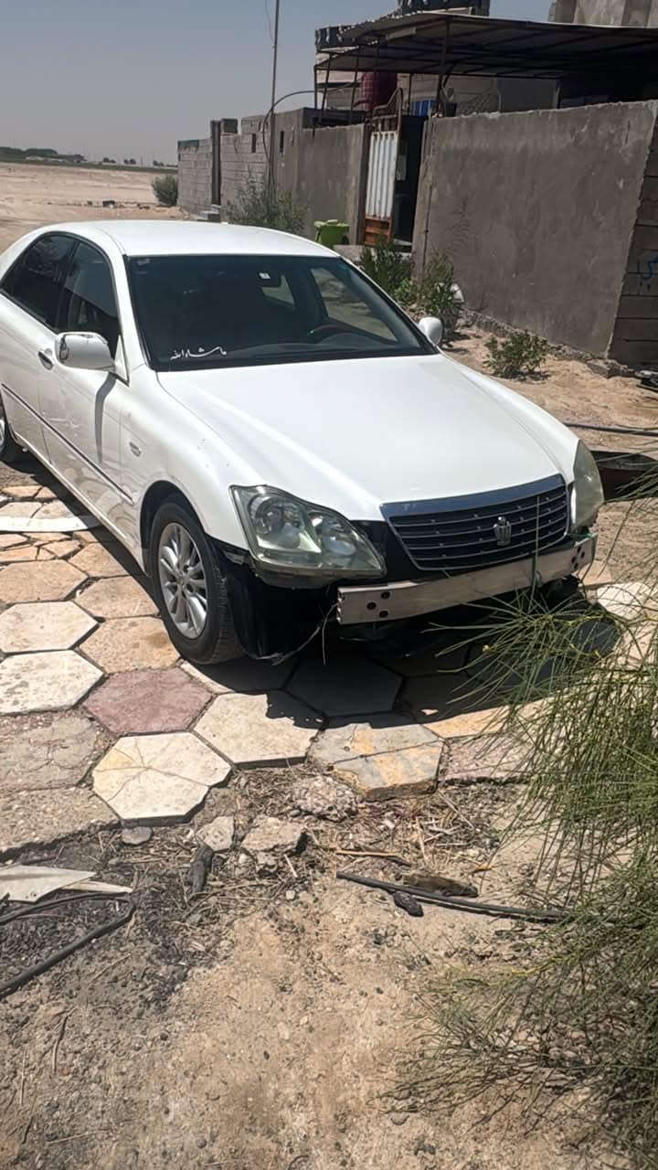 سلام عليكم 
شاهينه للبيع كصه جنطه كيرها النمره الاخيره ما اطيح ودعاميه الكدام متعوره والباقي كله شغال تبريد تدفئه تخم تاير بس هذني نقوصاتها  مكانها البصره السعر 30وبيها مجال
***********
مكلف بالنشر
