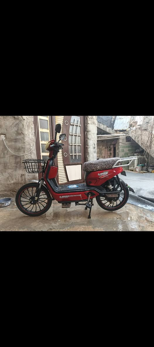 السلام عليكم اني مكلف بل نشر ماطور شحن للبيع بطارياته تخم كامل جديد نضافته مثل مشوفه كدامك كله شغال مابي شي نقص سعره 275 اليريده يجي خاص اويتصل عل رقم مكاني السكنيه هذه رقمي ***********
