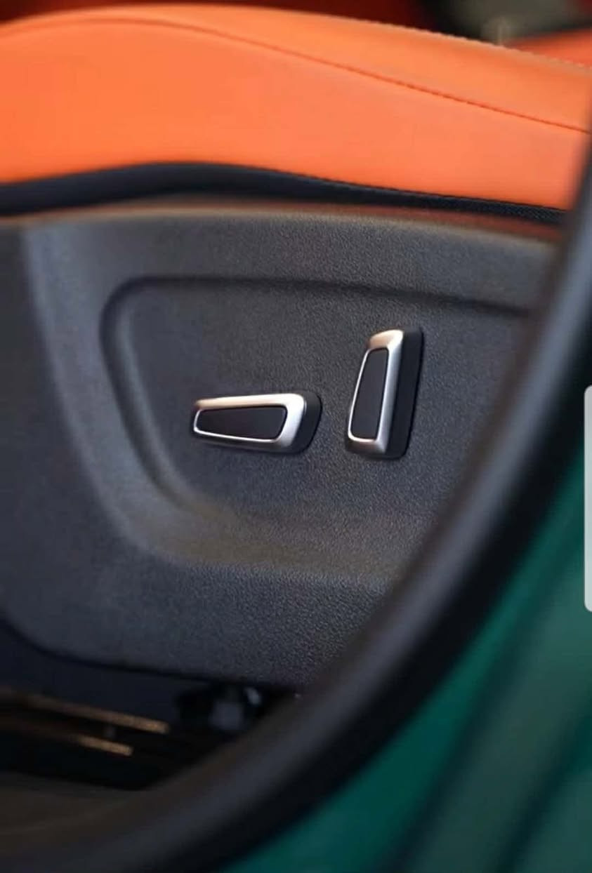 دونك فينك تو كلر   فحص  ما مرقمه ضمان شركه ليث العبيدي ٦ سنوات و200000كيلو متر  محرك نيسان روج السياره ماشيه 3500 تقريبا  بس يعني زيرو تقريبا 
التصميم الخارجي للسياره جدا عصري ورياضي  تحتوي السياره على اضاءled
مع التحكم بعدسه اللايت وجناح رياضي 
وصندوق كهرباىي السياره بيها نضام اتزان بالمرتفعات يعني بيها نضام يخليها تمشي المرتفعات بكل سهوله ونضام تثبيت سرعه محرك ١٥ccتيربو بعزم دوران ٣٠٥ نيوتن يعني طياره بناقل حركه ٧ سرعات يعني كل ١٠٠ كيلو ٧ لتر  طبعا السياره بيها مواصفات أتحدى اي ماركه بيها وكلش هواي سبب  بانوراما مع سقف اسود اعلى فئه بالميك 
السياره عليا ١٧٠ تقريبا. طالب عليا عليها ١٦٥ وبيها مجال  وآسف على الاطاله رقم الموبايل
***********
