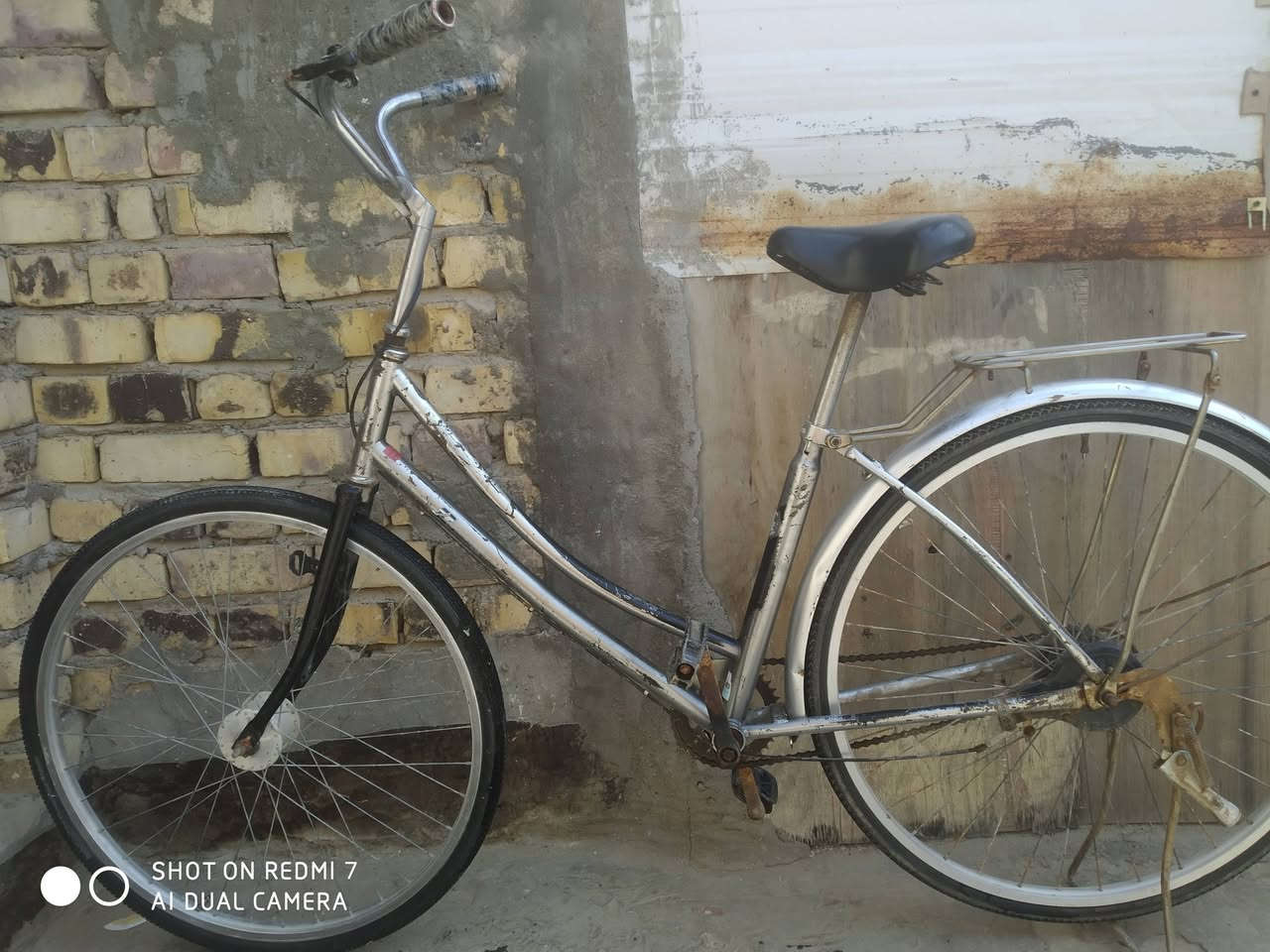 سلام عليكم باسكل ياباني للبيع عل فحص  السعر  40 الف العنوان حله الطهمازيه قرب مخبز المصطفى هذا رقمي موجود واتساب  ***********
