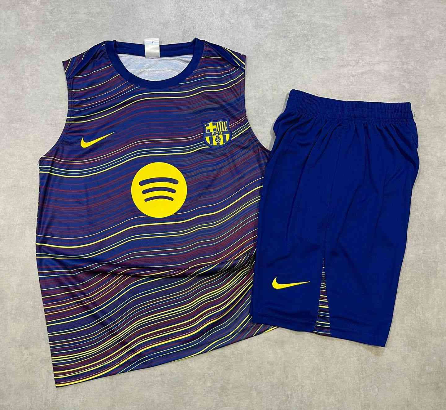 كيمونة وبرمودة سحاب اصدار 2026 
تايلندي الاصلي ✅
السعر 15 الف 
بغداد المعامل البستان مجاور مطعم اوراس 
متوفر توصيل لجميع المحافظات


**إذا كنت صاحب هذا الإعلان وتريد حذفه لأي سبب، رجاءا أرسل رسالة إلى الدعم الفني**