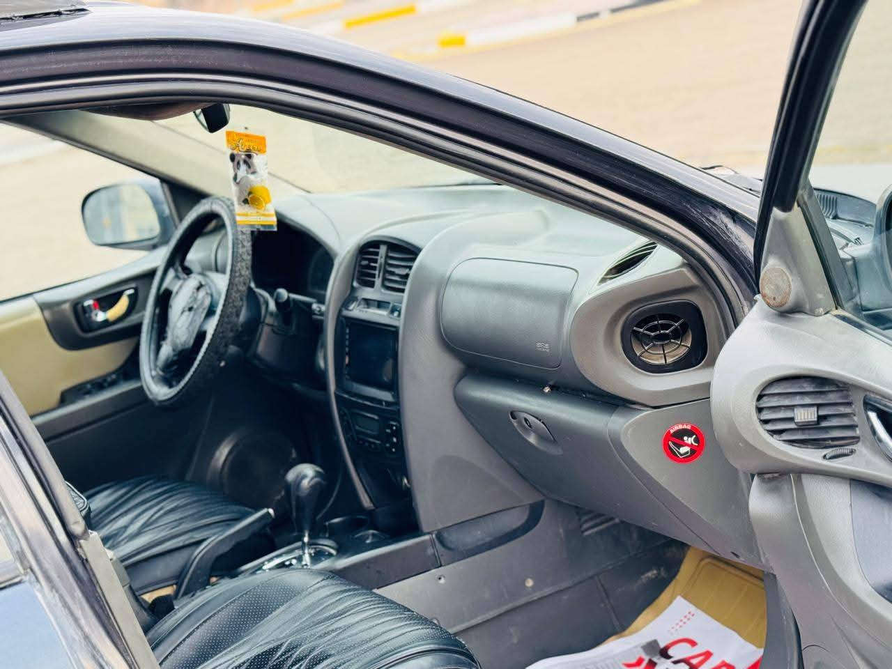 للبيع سنتافيا
موديل 2005
محرك 6
مكينه كير فول نضافه  شرط المعدل
رقمه كربلاء انكليزي مميز 
سياره بسمي كبل عقد مروري
نضافه كدامك
صبغ حزام جماليه
بيه بس جاملغ ضربه
مكانه حله طهمازيه منطقه عوفي
سعره 85 وبيه مجال
سياره مال جناي حلوه ترايك وين ما يعجبك
تصال ***********
