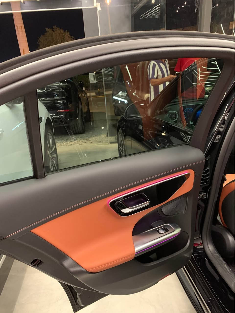 Mercedes Benz 
C 180 AMG 2026 Zero
AMG Package 
Night Package 
Panoramic Sunroof
Keyless entry
Camera 360
Memory Seats
Ambient Light Plus 
4-Zoon
And More..
متاح جميع أنظمة التقسيط بنوك و شركات بأقل مقدم 

For More info Call Assem Salama 01113143326

 #Mercedesbenz #mercedesamg #AMG #ZERO #germancars #luxury القاهرة, مصر


**إذا كنت صاحب هذا الإعلان وتريد حذفه لأي سبب، رجاءا أرسل رسالة إلى الدعم الفني**