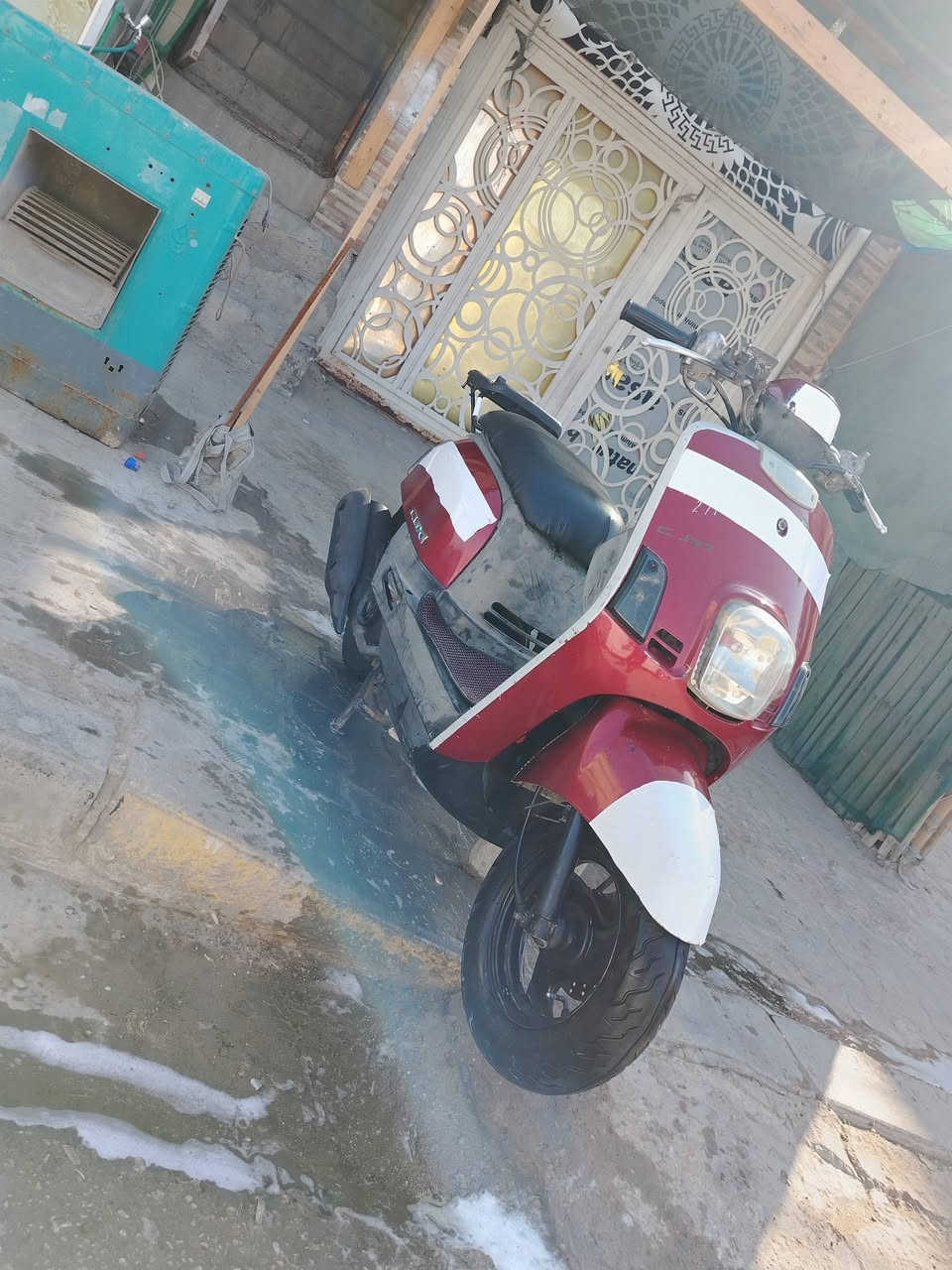 للبيع ٦٠٠ او مراوس اب فراشه جديده مكاني نجف حي السلام ***********
