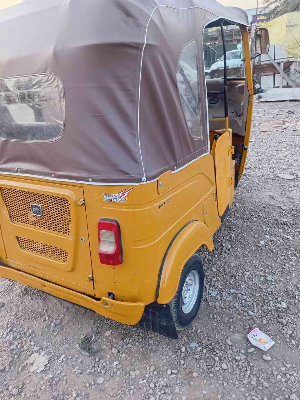 تكتك موديل ٢١ شهر ١١ رقم سنويه تحويل ثاني يوم
كير مكينة لاتنقيص ولاتبخير 
بيهه بارد بصيط 
تخم تاير جيب فيتر وافحص 
المكان بغداد الغزاليه
السعر ٧٢٠٠ وبيهه مجال لطيبين 
***********
