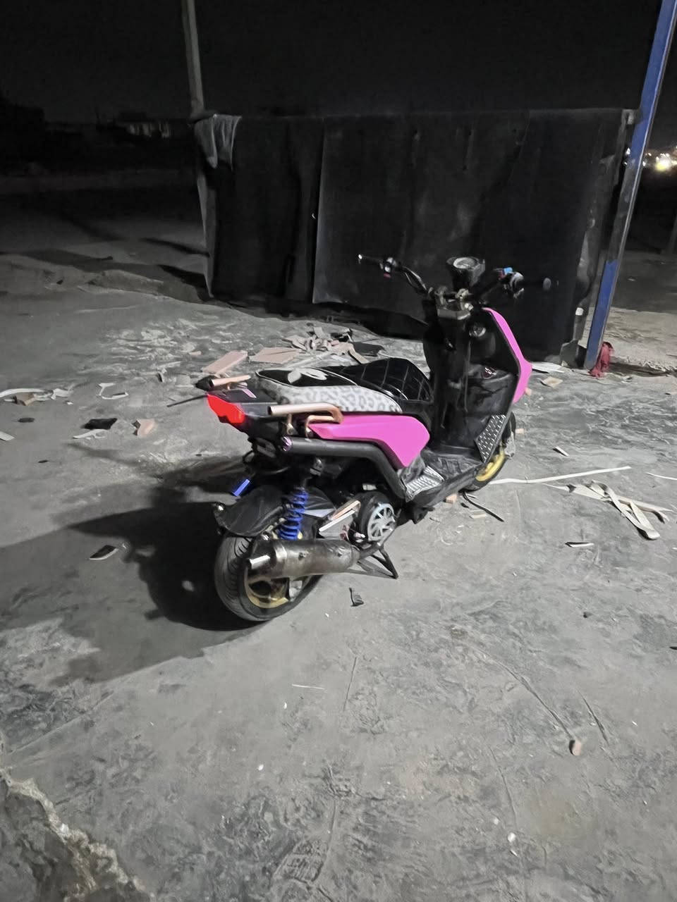 1.صدر امامي بطل Dy. السلام عليكم
2يدات بريك سبع الاون 

3دوسات كاعيه K&S

4سدات كاعيه مشمشي

5قبق عمبار RR G S

6كشن رياضي 

7سبايدر اصلي 

8قبق فلاوين اصلي 

9دبلات خلفي رياضي

10هاوزن مشطب رياضي 

11صالتصنه تك بوشه صوته نغمه 

12بك لايت R 6

13كلج امامي WF

14ستان صفح بوش

15 تخليف شاصي عضم عاج لون كاربون

16قباقه شاصي كرزيات 🍒 

17تعلاكه كرزي 🍒 

18قطره دهن كرزي 🍒 

19قطره اكسل مشمشي 

20فراك خلفي وقاعده قمجي كرزي 🍒 

نواقص دشبول طافي ويده بريك وقمجي 

مكينته حلوه مفتوحه شغل حلو سعر 950وبيه مجال بسيط مكان بغداد م***********

او متواجد ع فيس واتساب
