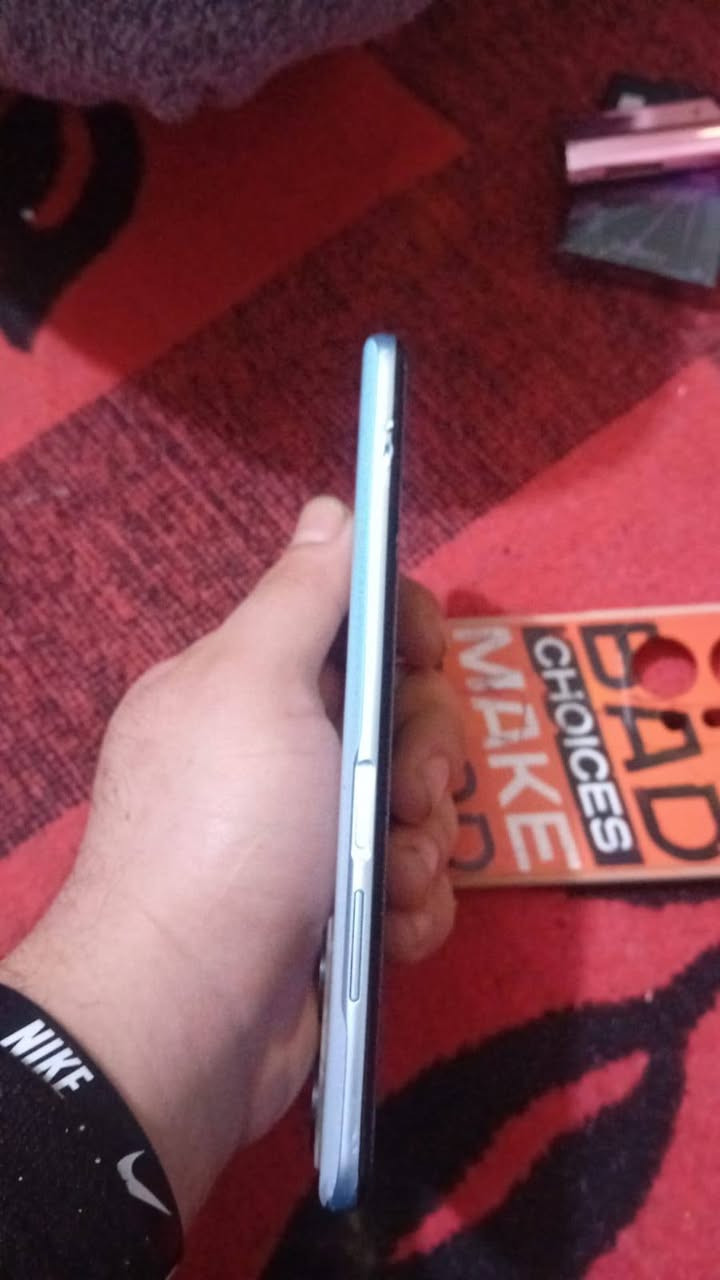 هونر x7a للبيع ب١٢٥ وبي مجال 
ذاكره 128  داخليه4
مكاني بغداد __غزاليه
*********** وتساب واتصال وخاص مفتوح
