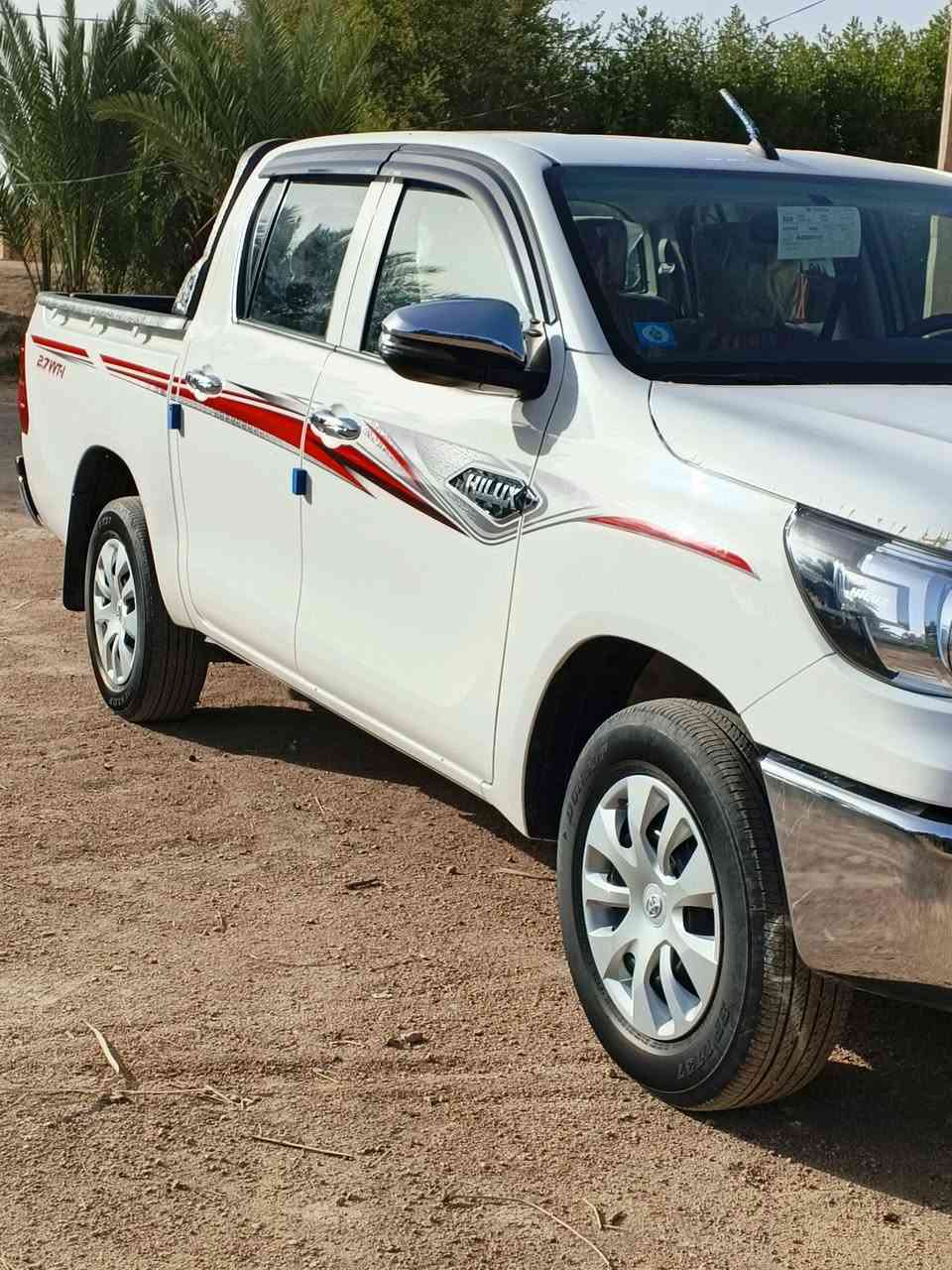 سياره للبيع تويوتا هايلكس 2024 مكفوله كفاله عامه رقم مثنى سياره ماشيه 23 ألف السعر 250 وبيه مجال الهاتف ‏‪***********‬‏
