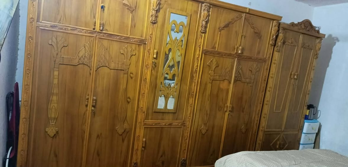 سلام عليكم
يوجد غراض منزليه مستعمله اخو الجديد  لبيع 

اترجاكم المو شراي لا يدخل خاص 
الاستفسار ***********
