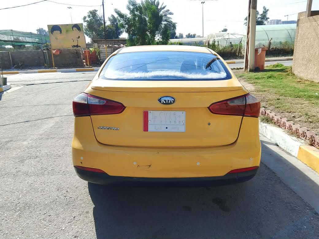 كيا سيراتو للبيع محرك1600 دوش موديل 2014 السياره جاهزه باسمي مصفره هيئه  وغرامات تخم تايرر باتري جديد مكاني بغداد  السعر ٩٣ $ الرقم ***********
