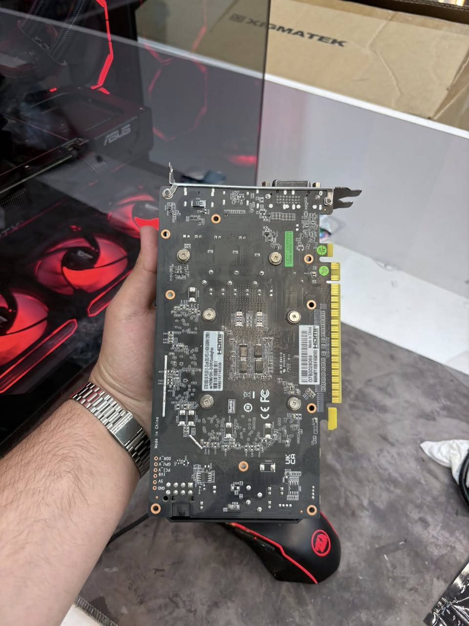 GTX 1650 Galax 4GB
بحالة ممتازة جدًا جدًا بدون كارتون ضمان 6 اشهر للطيبين 
توصيل موجود كذلك وتدللون


**إذا كنت صاحب هذا الإعلان وتريد حذفه لأي سبب، رجاءا أرسل رسالة إلى الدعم الفني**