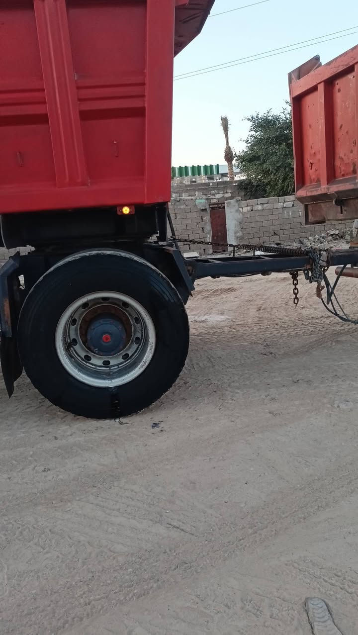 سلام عليكم مقطوره لبيع شاصي 16دناكير البي،طول 710,ضرعه20متر مكفوله ***********,,,***********
