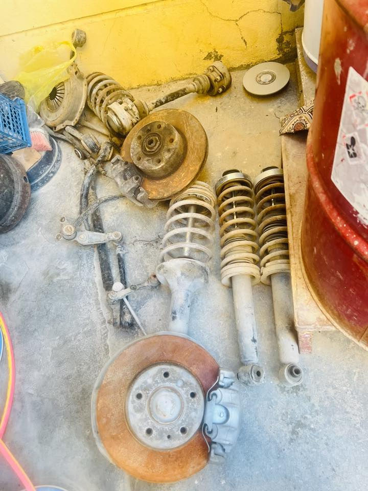 السلام وعليكم صدر امامي وخلفي بيم حجم 740 السعر 150
***********
