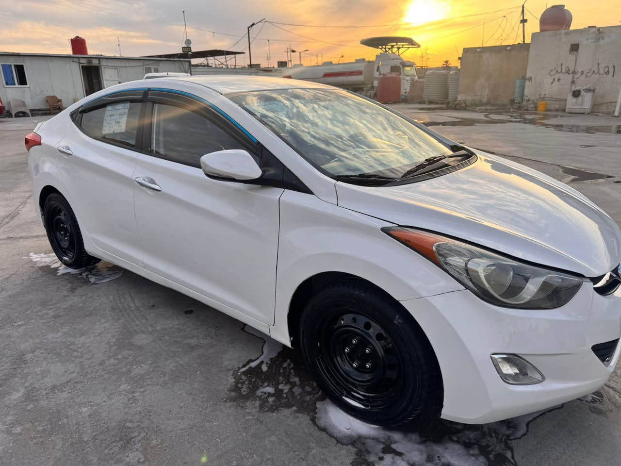 السلام عليكم للبيع ومراوس دخول جديد
النتره 2014اصل 
لون ابيض  
كصتين  شغل باجات 
متومه شمالي    أرقام وسنويه  29
نضافه 100/100
مكينه كير اكسل كفاله
مكينه 2400 جي تي اي 
مسجل دمام 9سماعات
كشن كهربائي +تدفئه
فقط فتحه 
تبريد ثلج منضومه جديده شاده 
نضافه كشر 100
نضافه داخل 100
حجر بيئة موجود بلادي
تخم تاير جديد
سعرها 53  وبيه مجال ب
سياره خير من الله الف ما ذب عليه
مكان سياره بصره  
*********** واتساب فقط البصرة, العراق
