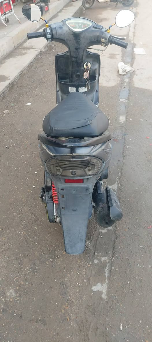 السلام عليكم
ماكس عدله السرعه 120
دراجه بلاديه مكينه ٤٩ بلاد 
مكينه كلجات خير من الله 
شلعه معدل نكره سلف بكل وقت
كهربئيات كلها شغاله 
كفر بلادي دراجه ماناقصها اي شي 
السعر ٦٥٠ وبيها مجال
مكاني بغداد حي النصر 
‎0773 144 6940
