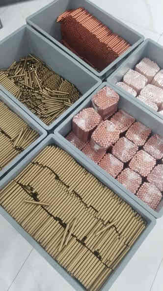 يتوفر التوصيل الى كافة محافظات العراق
شمع حراري للظروف المناسبات بسعر الجملة
سعر الكيس 5250 دينار فقط 🔥🔥
***********
