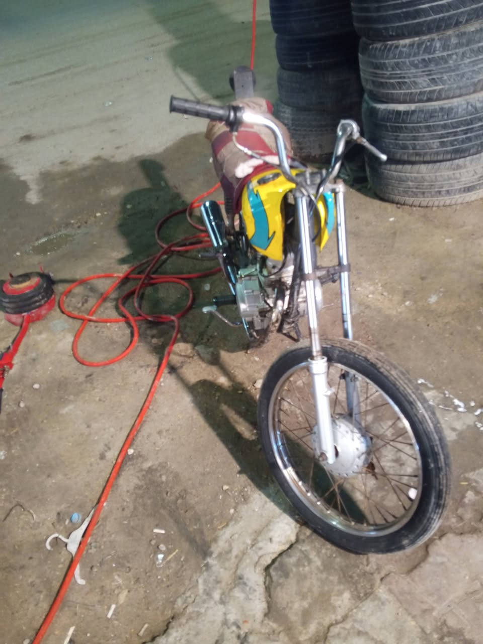 نامة ادوات محرك نامة كلشي ما ناقصة نهضة تخبل تاكل الكاع ماكن بصرة القديمة قرب جامع الكواز  السعر 400وتساب ***********
