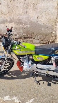 للبيع دراجه مكفوله كفاله عامه برغي ما عوزه  موديل 2025 الاستفسار خاص م...