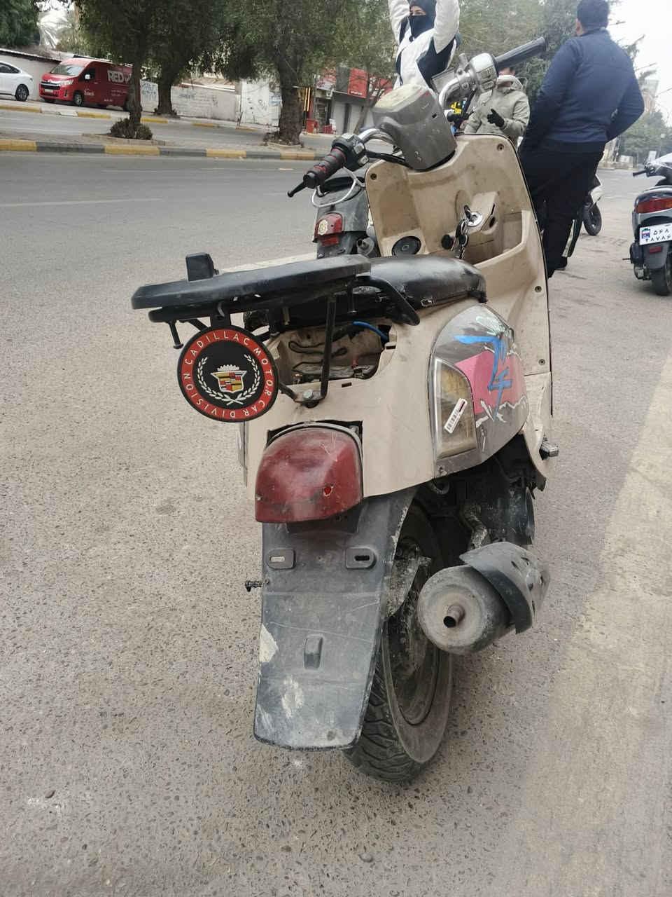 السلام عليكم بوليسي لبيع أو مراوس مكينه 55 ناعمه تخبل شلعه ومعدل بيه نقص دشلي مال سلف وسبرنك مال أستان فقط داخل كريمي السعر 475 وبيه مجال مكان بغداد حي العامل ***********
