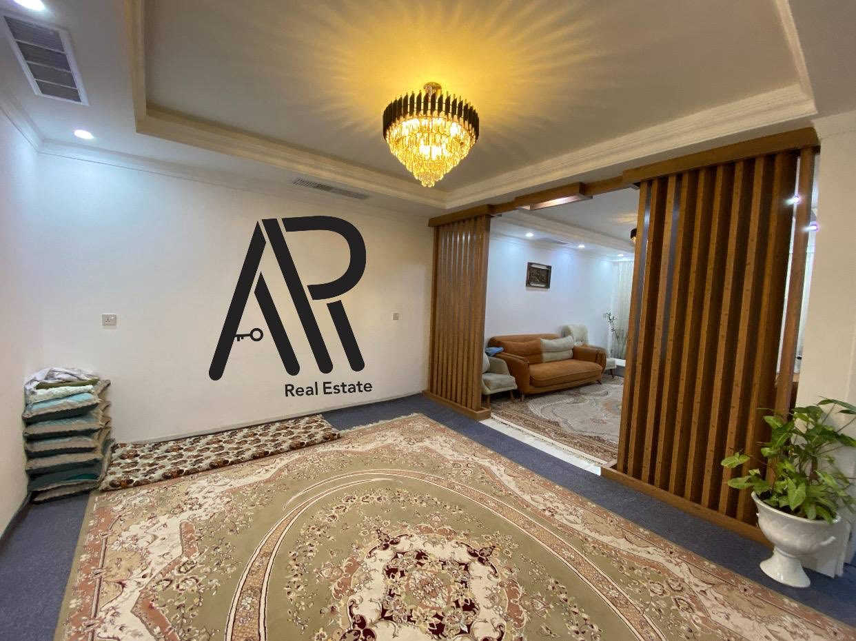 منزل للبيع في أربيل مجمع المهندسين 200م فول مواصفات
يتكون:-
5غرف
أستقبال
صالة
مطبخ
مجموعة صحيات 
للاستفسار:-
***********
***********
***********
******************
في حال لم يتوافق العقار مع رغبتكم او لم يكن بقدر امكانيتكم زوروا موقعنا على تلكرام للتصفح على اكثر عدد من العقارات المتوفرة•https://t.me/miran_48
