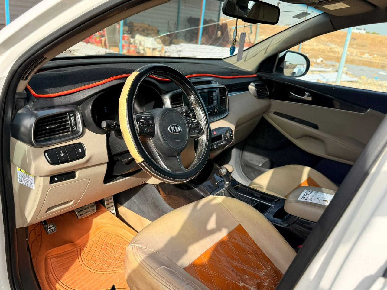 السلام عليكم سورنتو موديل 16 خليجي مكفوله بيها بس باردات مكينه 2400 سياره جاهزه  حداديه تخم تاير تبريد رقم ذي قار سياره مكفوله من الصبغ والضربه بيها بس باردات السعر 185 وبيها مجال مكان الناصريه المركز الاستفسار على هذا الرقم ***********
