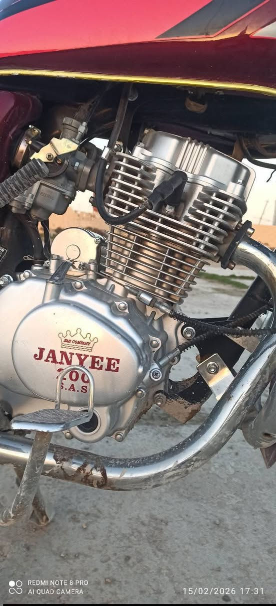 ماطور جني ابو الكلا موديل 23 محرك ما مفتوح ولا صرف ولا بخار كهربائي شغاله تخم تاير جديد ماطور جاهز ما ناقص والف مكاني كركوك السعر 625بيها مجال للطيبين //***********
