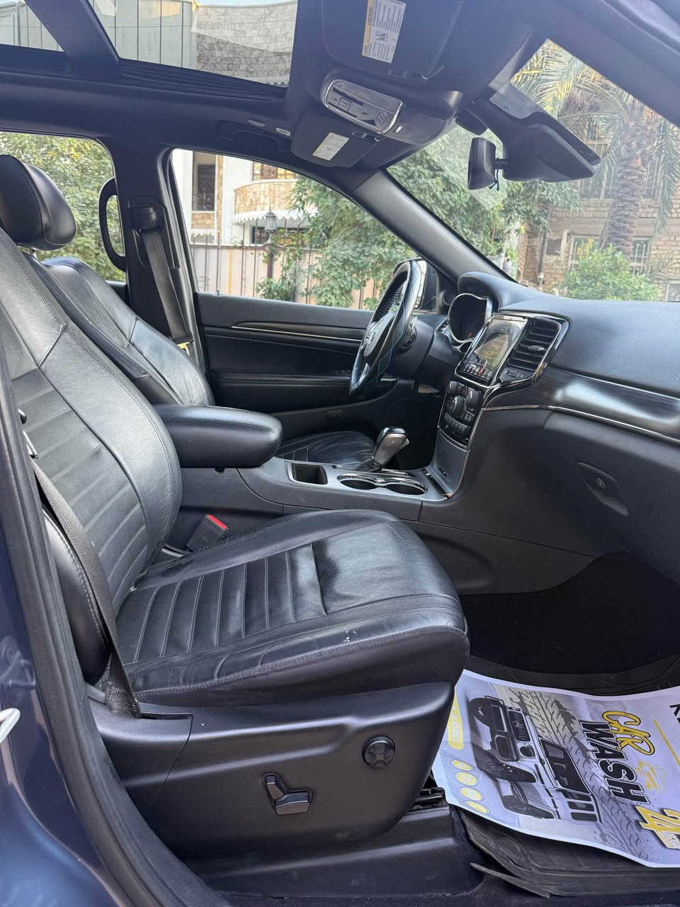 جيب لمتدد X

موديل 2020
فول مواصفات 

بانوراما
بصمه تشغيل وابواب 
كرسين كهرباء 
تشغيل عن بعد 
جنطه كهرباء 
كاميره دواره 
رادار امامي 
رادار جانبي 
لدان امامي خلفي 
فول تحكمات 
شفتات ستيرن 
دمام 
شاشه كبيره 
كشنات وستيرن تدفئه 
حساسات امامي خلفي 
توقف ذاتي 
دبل كزوز 
انطمة قياده 
اشاير مري 
خزن ميموري 

ماشيه 50 

سياره بيها قطعتين فقط جاملغ وبنيد 

السعر / 24.500$ مع مجال
 بغداد باسمنه 
*********** 
 حي سومر الفارس, صلاح الدين
