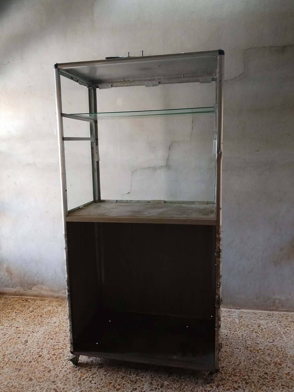 جام خانة ومشعل ثلاث عيون تواصل خاص وتساب أو مكالمة *********** موصل حي الانتصار
