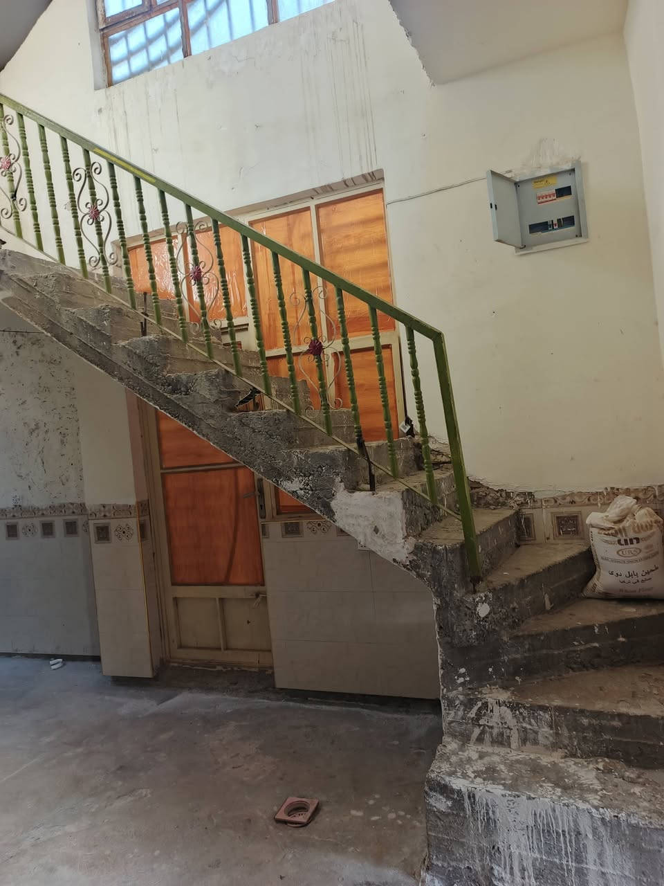 عندي بيت لليجار المكان الحولي بضهر مكتبة السدي الستفسار ***********
