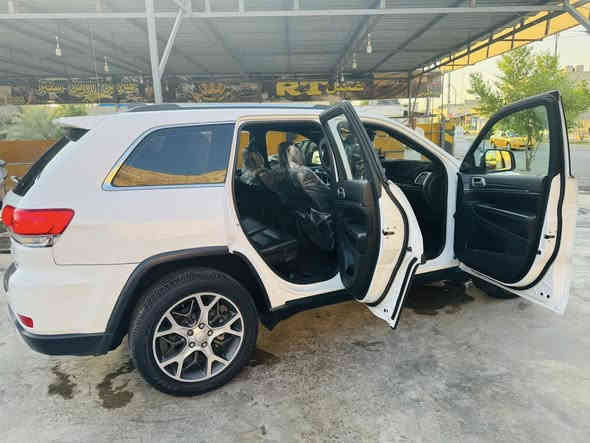 شيروكي ليمتدد صور بل منشور سعره220وبيه مجال بسيط الاتصال عل رقم ***********
