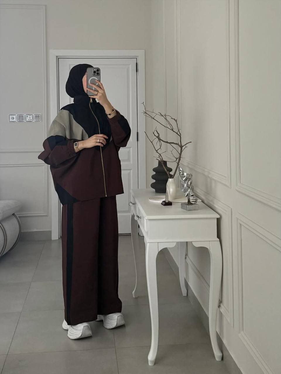 كولكشن موسم الصيف✨🔥
ترند الموسم🫰🏻

سوت رياضي سبورت
خامه دابل تركي صيفي💕

قياس 38 40 42 44 46 48 
طول القميص 78 يغطي ورك

سعر 27 الف🔥


**إذا كنت صاحب هذا الإعلان وتريد حذفه لأي سبب، رجاءا أرسل رسالة إلى الدعم الفني**