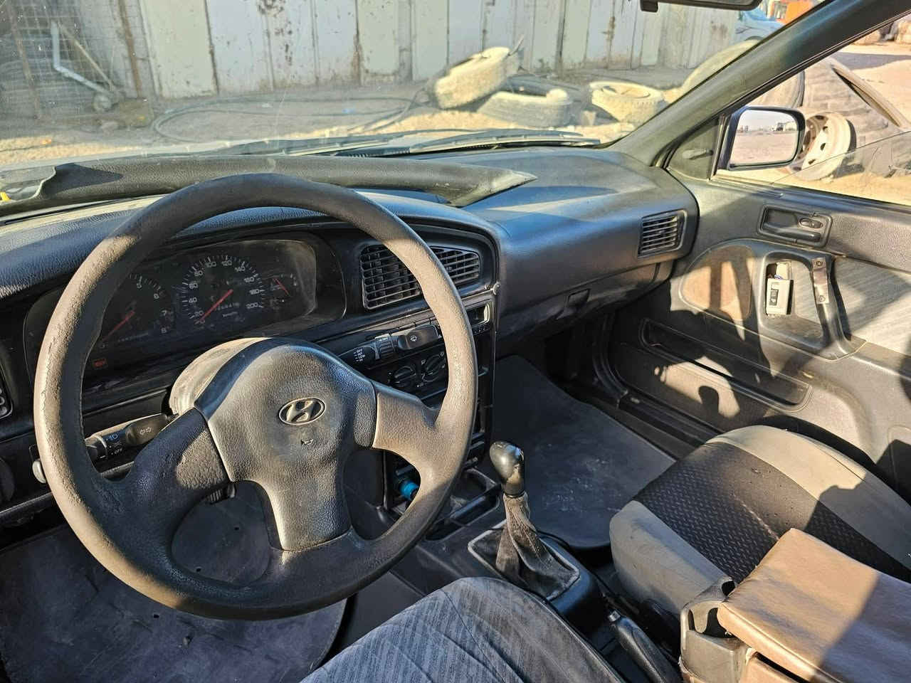 النترا ٩٣
رقم بغداد 

سنوية لل ٢٨

كير جديد 

محرك بي خيط بخار

بدون ضربة

مكاني ديالى بعقوبة

شرط التحويل 
٢٣ وبية مجال 

***********
