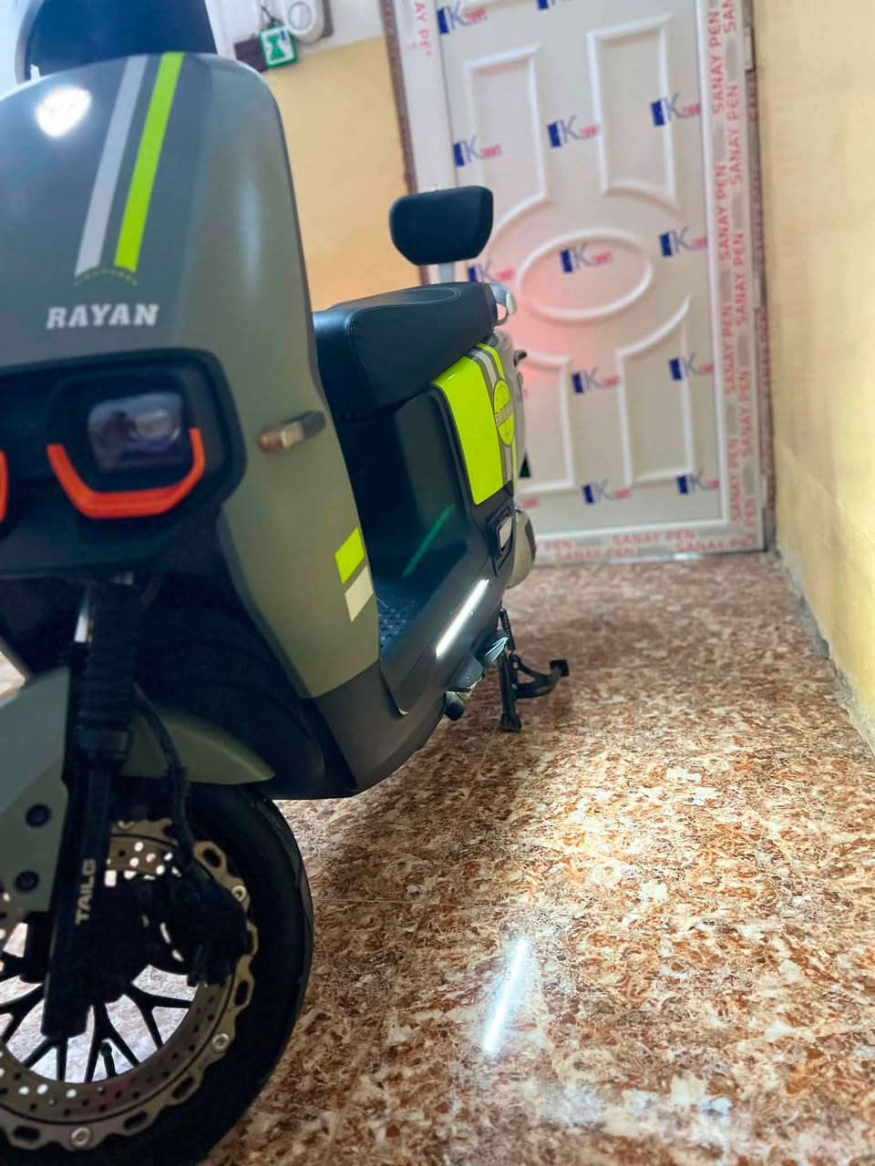 دراجه ريان أبو عيون نضافه ٩٨بلميه
شرط ملف عقل بطاريات 
+ مبدل ٢بطاريات تايلج اصلي شرط اكدر أكلك مامبدل وماتعرف بس أكلك مبدل بس اصلي شرط ختم تايلج 
نضافه كدام العين شخط واحد بس بي
السعر ٨١٥وبي مجال قليل يرهم مراوس 
+ماتعرف بي لا تعلق وتتفلسف تكول مبدل ٢ بطاريات اكدر أكلك مامبدل وأنت ماتعرف بس مبدل ٢ اصلي شرط ختم تايلج


**إذا كنت صاحب هذا الإعلان وتريد حذفه لأي سبب، رجاءا أرسل رسالة إلى الدعم الفني**