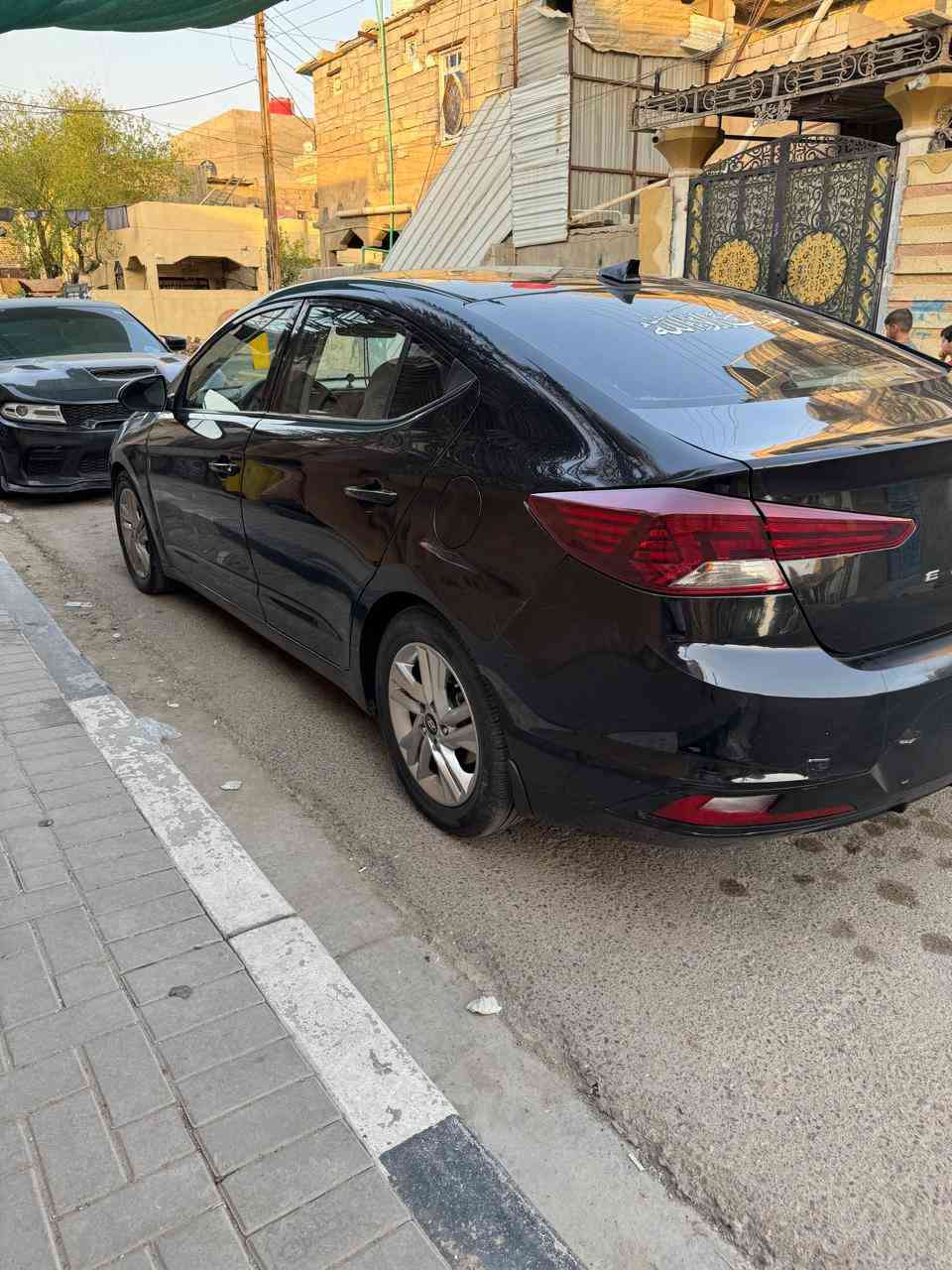 سلام عليكم النترا موديل 2020رقمه مثنئ معوقين محركه 2000دوش كير ومحرك تمام حداديه حلوه صور حادثه موجوده بالمنشور سعر118بيه مجال بسيط مكان السياره البصره❤️
رقم هاتف ***********
