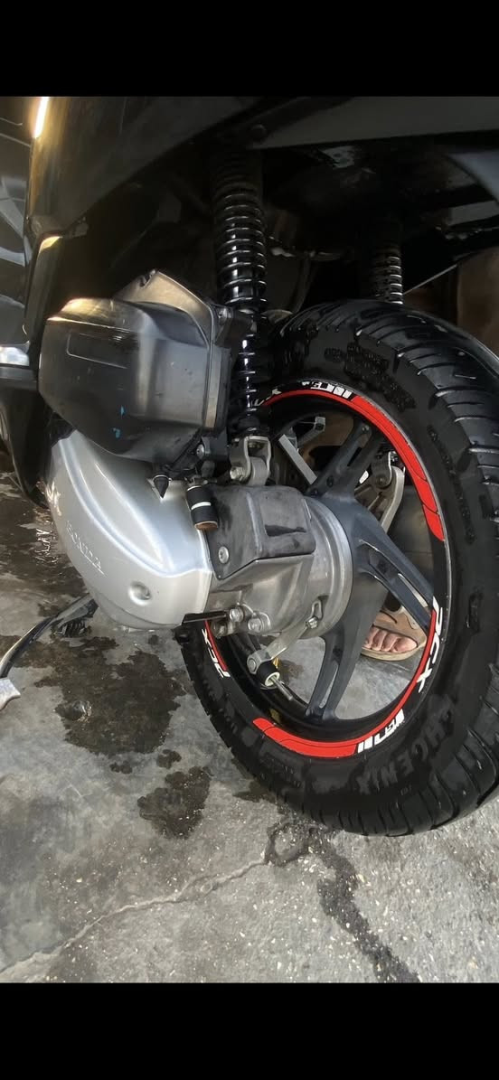 السلام عليكم دراجة بيسي اكس الجيل الثاني ياباني KF محرك 150 موديل 2019  ابيع بدون درع السعر 15 وبيها مجال المكان بغداد حي النصر ***********
