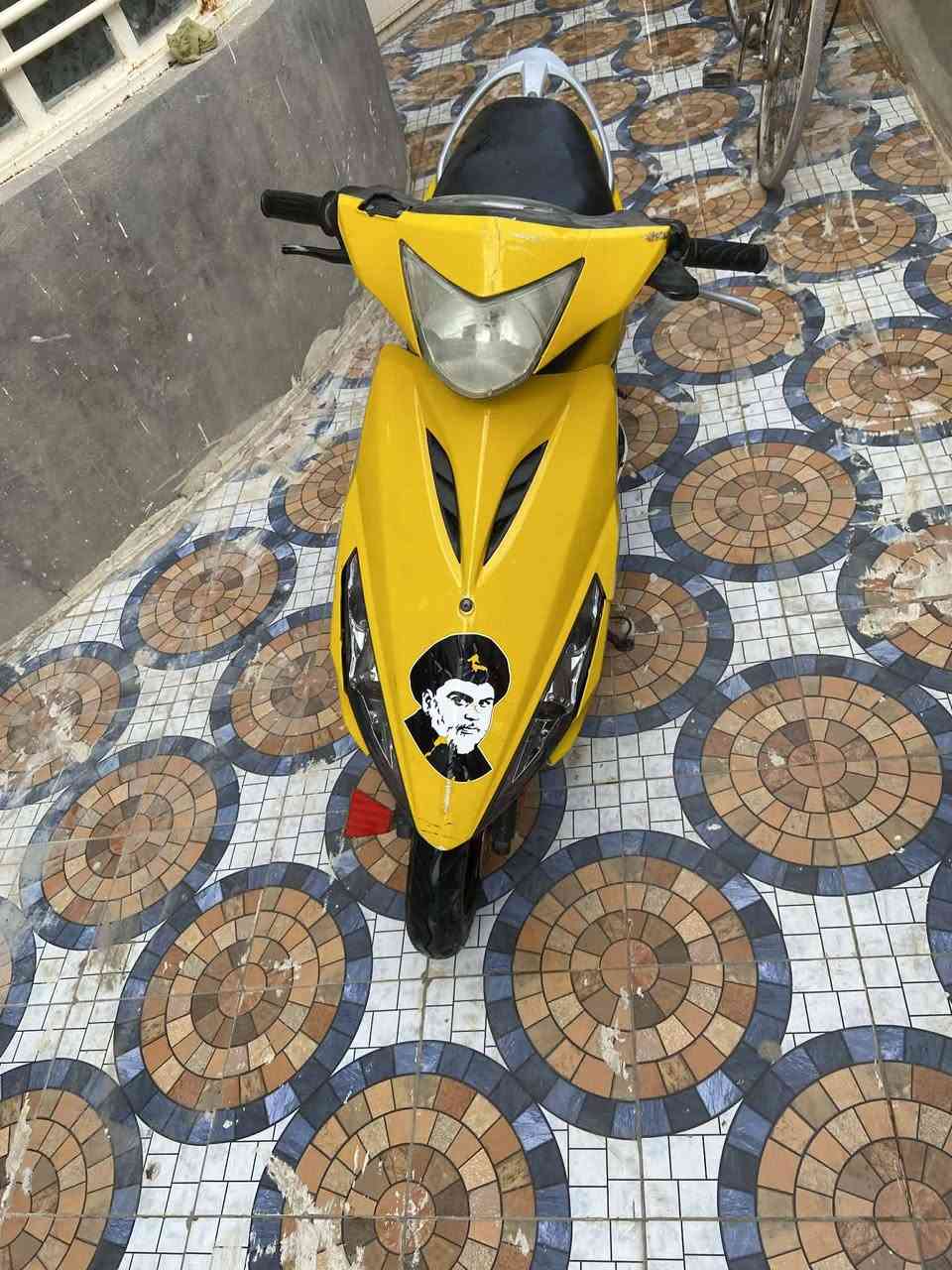 سلام عليكم للبيع او للمرٱوس
دراجة مٱكس مضلع مكينة بلادية مامفتوحة كهربائيات بلادية سلف هندر دراجه جاهزة من كلشي ترايك وين ماجان نكرة سلف بي وقت كهربائيات جديدة هورن اكلوب اشاير كلٱ كامل وبلادي مكان محمودية سعر 500وبيهٱٱ مجٱل الطيبين مرٱوس ترهم؟رقم ***********بي واتساب او تصال وشگرٱٱ
