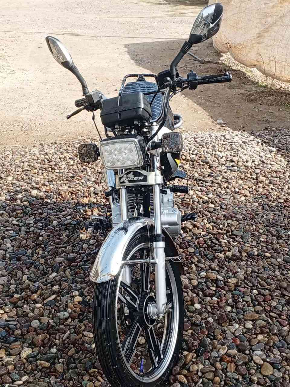 سلام عليكم ايراني سونلك للبيع موديل٢١ شرط النضافه سعر٣٥٠. بي مجال***********
