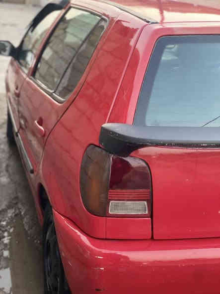 كولف بولو موديل ٩٩ ب اسمي سلايد روف مكينه خير وبركه كيرها معلك ع النمره الثالثه ما وديتها ولا شفت شبيها تمشي ٦٠ صدر تخم تاير عندي الدرايف شفتات تعبانه والدكت مال تبريد بالدشبول واكع تبريدها شغال بس عوزه غاز تزيده شويه يعني شي عله شي سياره مال تعمير وحلوه اني ناوي اعمرها بس توازيت عله فلوس وعرضتها مكاني بالتاجي السعر ٣٠ واسف ع الاطاله 
***********
***********
***********
