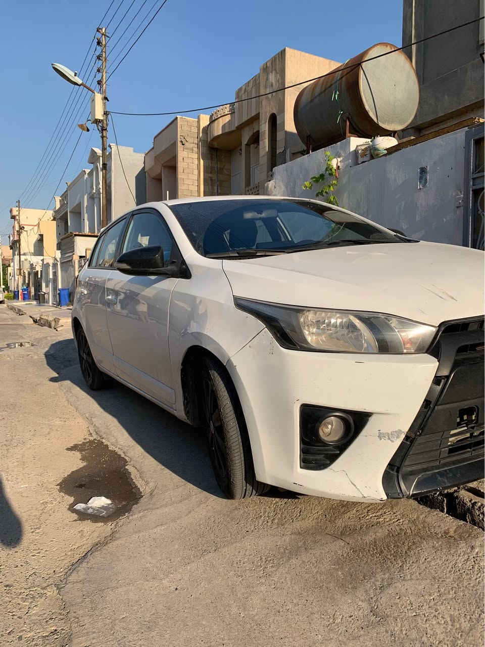 یارس مۆدیل ٢٠١٦ خەلیجی مەکینە گەورەی ٥ ویلکەپ ی ئاوێنە شەفت و ئیشارەت 
سبوخ ٣ پارچە و بستەکی سبوخە  بێ ژورێ بێ ئێرباگ  
*********** أربيل, العراق
