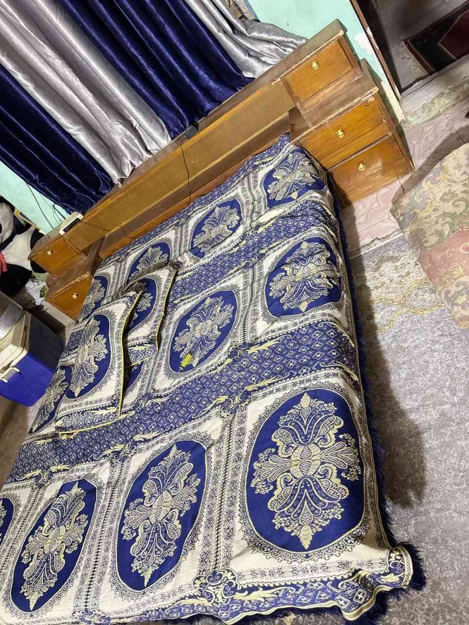 غرفة نوم صاج مالت اول حطاطة 
بيها ضربة بسيطة باب الكنتور سعرها 200


**إذا كنت صاحب هذا الإعلان وتريد حذفه لأي سبب، رجاءا أرسل رسالة إلى الدعم الفني**