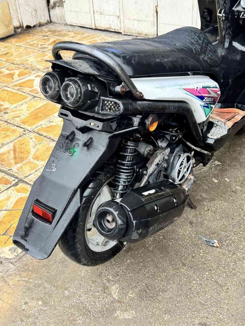 سلام عليكم دراجه سكنس جبلي البيع دراجه نضافه100‎%‎تجي تاخذه من باب البيت رقم ***********
