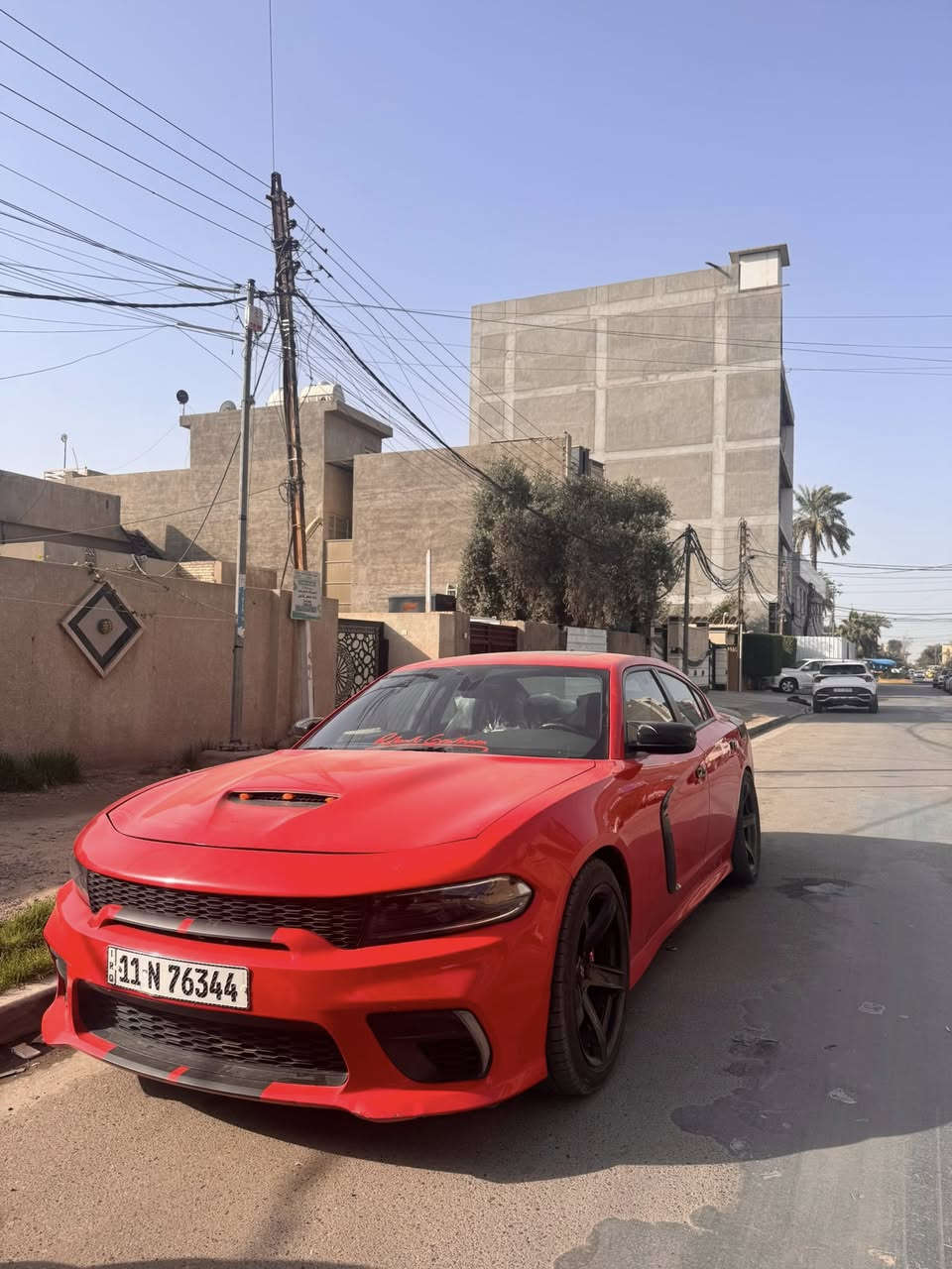 السلام عليكم للبيع او المراوس حسب القناعة.     
جارجر هيمي R/T V8 5.7 لاست كول فول مواصفات
النداء الاخير  الموديل : 2023
المحرك : V8 / 5700 cلكير : أوتوماتيك 
الون :  لون مميز احمر طماطي 
الحالة او نوع الضرر : بدون حادث فقط سرقة شاصي لغط جديد بلبريكت

الـــــمـــواصــفـــــات  
فتحة
تشغيل عن بعد 
شاشه كبيره 
خزن ميموري ٣ وضعيات 
سماعات الباين
فول تحكمات استيرن 
سوبر تراك باك 
كشنات مخمل 
كشنات كهرباء 
كشنات تدفئه 
الخ مواصفات الفول المعروفة
سيارة نصبتهه كلش حلوة وبلحقيقة احلة بهواي وماكو هيج نظافة بهيج سعر 
السعر:260
الموقع : بغداد السيدية
للتواصل الواتساب او
  ***********
