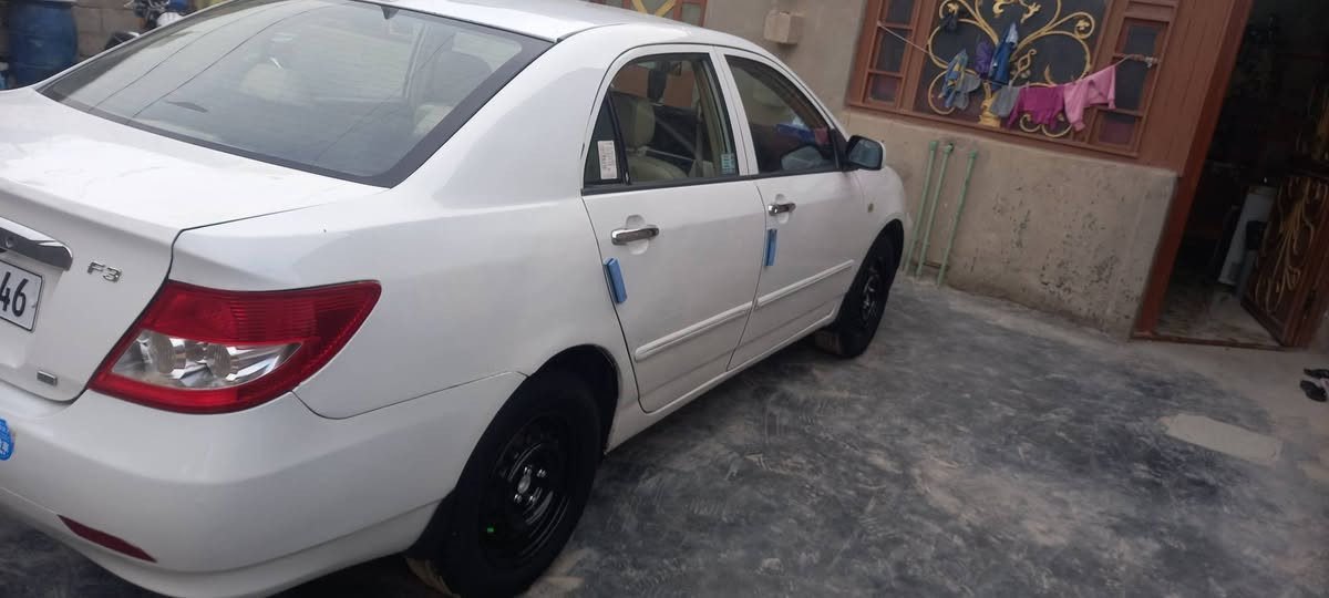 سلام عليكم بي وايدي ٢٠١١ مكينه اوكير لانسر جدد ابلادي شاشه رقم بغداد دولي بأسمي سياره جديده خير من الله صدر تبريد حداديه باتري كله جديد بيه طخه زغيره البكلايت الخلفي اليمنه أوبس تحياتي للجميع رقمي *********** السعر ٦٣ اوبيه مجال
