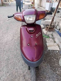 ابريو • احمر • معدل