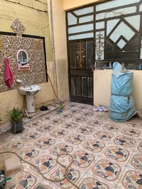 متر   133  مستعجل للبيع ٥٠ مليون و بي مجال  خدمات كاملة من تبليط للنت ...