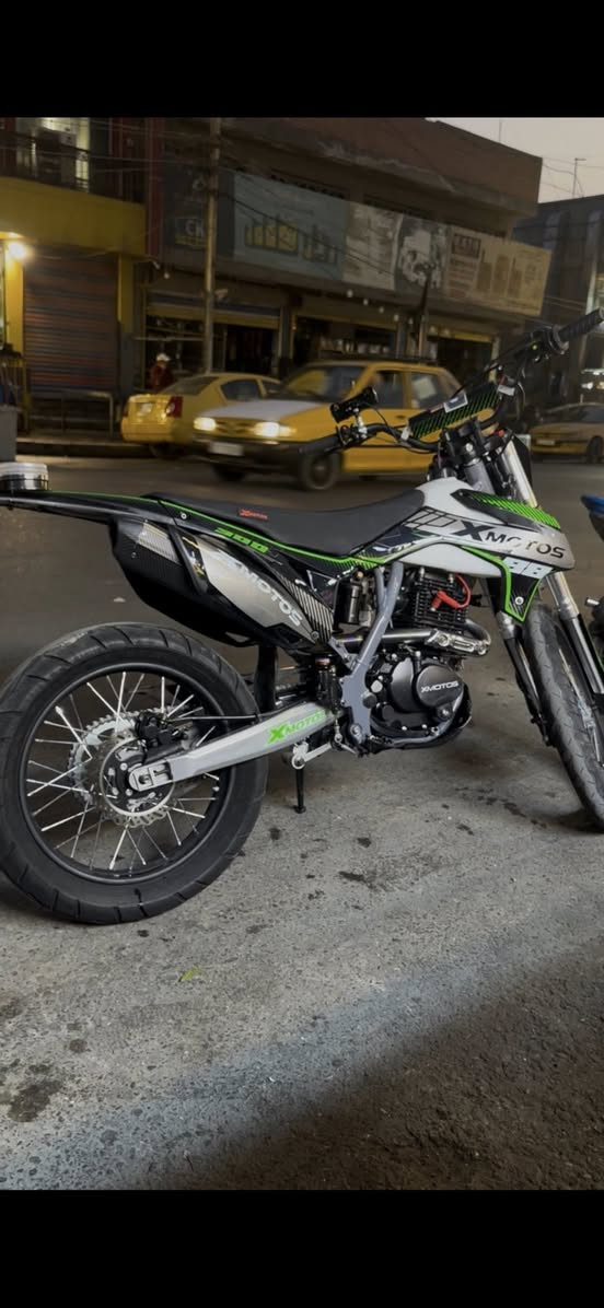 السلام عليكم قفاز x motos
دراجه مكينه ٣٠٠ جديده وكاله مرقمه اربيل صار ست ايام طالعه من المعرض والوصل موجود سحكتهة وكملتهة الدراجه شلعه ومعدل تشك الكاع بيه تايرات سياحي والبلادي موجود كلشي كلشي بيه بلادي اي برغي مامفتوح حته الكفر ما مفتوح ولا مره علشركه بعدهة دراجه خير من الله صارلي ضرف وردت ابيعهة قفاز عميه السعر مليونين ونص قفل لان وكاله بايع مكاني بغداد جديده رقمي ***********
