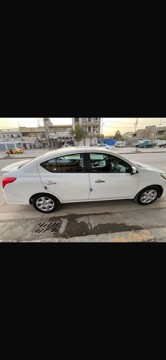 السلام عليكم فيرسا للبيع موديل 2019 حادثهة جاملغين وبنيد نضيفة بسمي تحويل ثاني يوم مابيهة كل نقص كلشي بيهة شغال مكانهة الدورة شارع 60 سعر 98 مال بيت ومامتعوبة ***********
