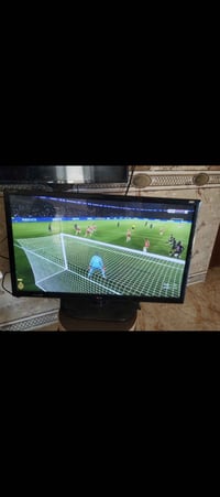 LG أصلية • ٤٣ بوصة • ناصرية